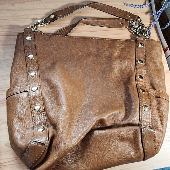 Michael Kors Hobo Brown Leather Bag with Gold Accents - Picture 9 of 13